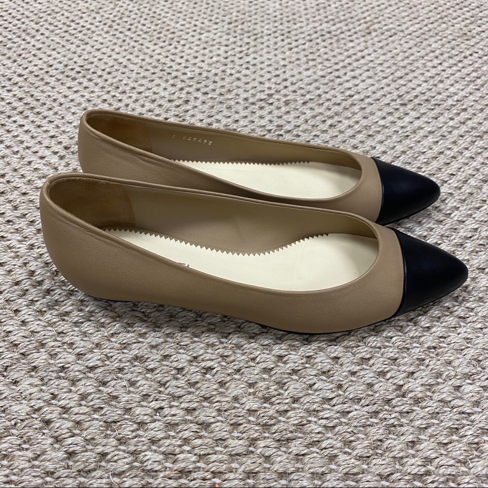 SOLD Chanel tan & black pointed toe flats - Picture 8 of 13